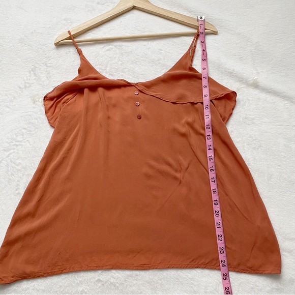 (PRICE FIRM) Flounce RuffleTank Top - Picture 6 of 10